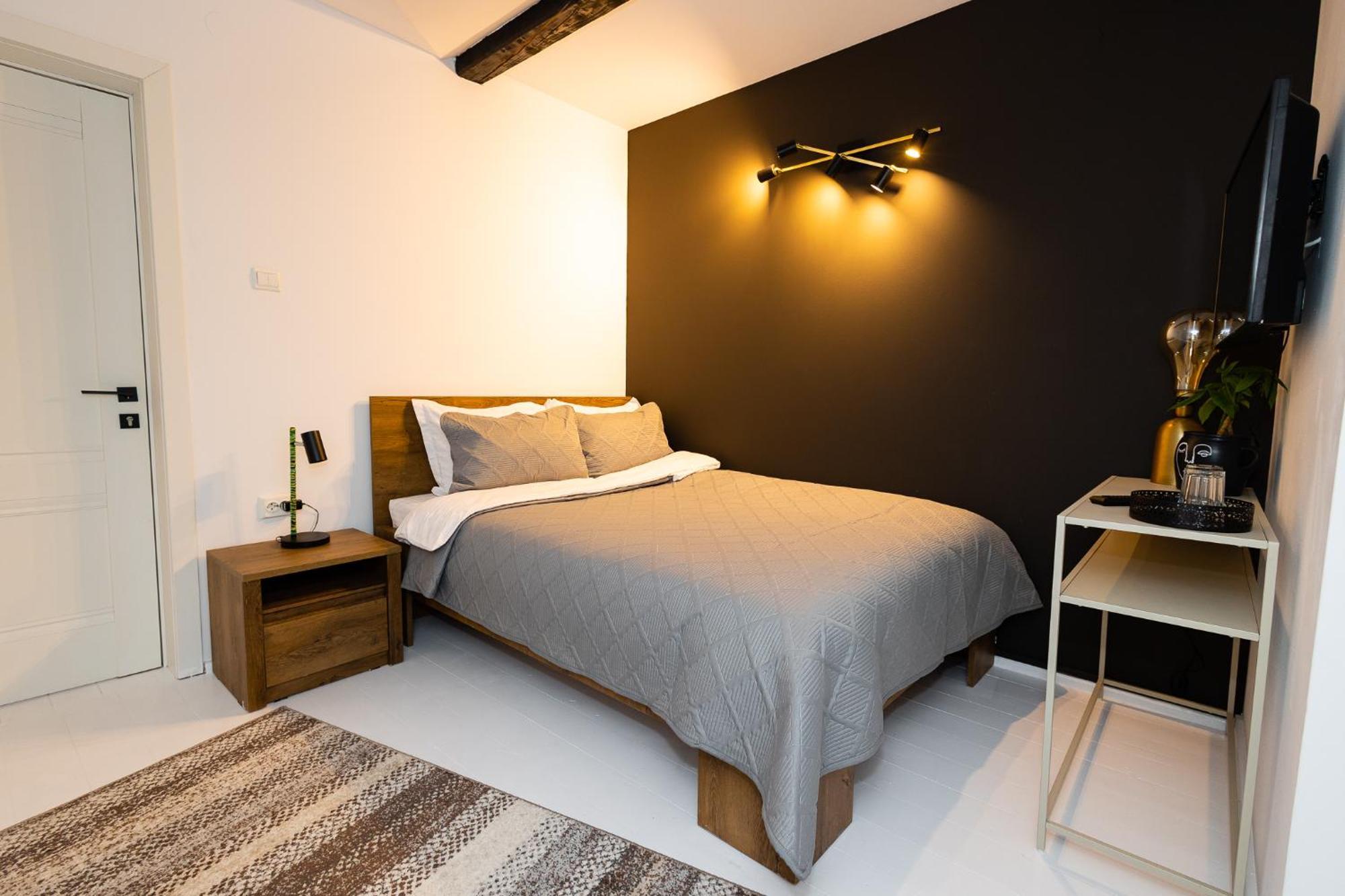 Bed and Breakfast In Longfield Town Kimpulung Mołdawski Zewnętrze zdjęcie