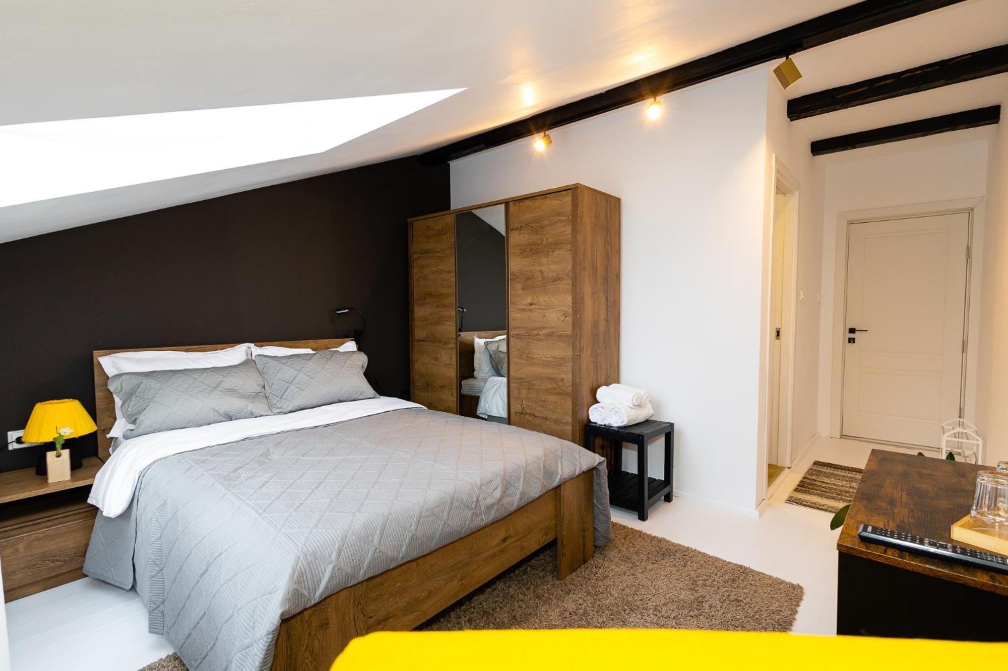 Bed and Breakfast In Longfield Town Kimpulung Mołdawski Zewnętrze zdjęcie